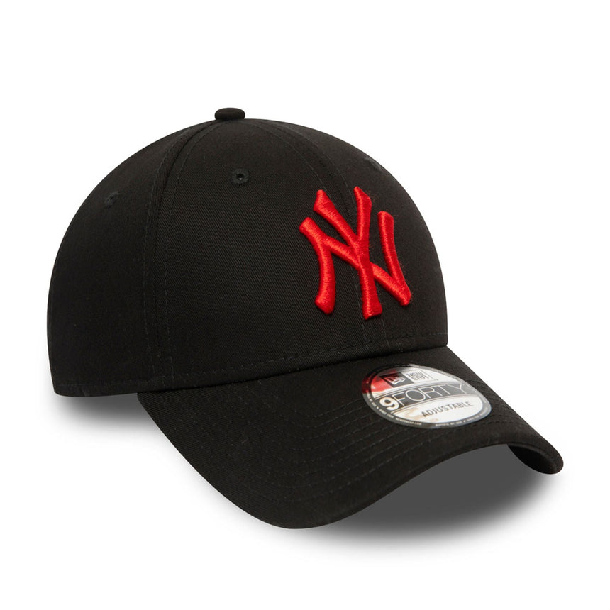 Čiapka New York Yankees, čierna, s červeným logom, New Era, 9FORTY