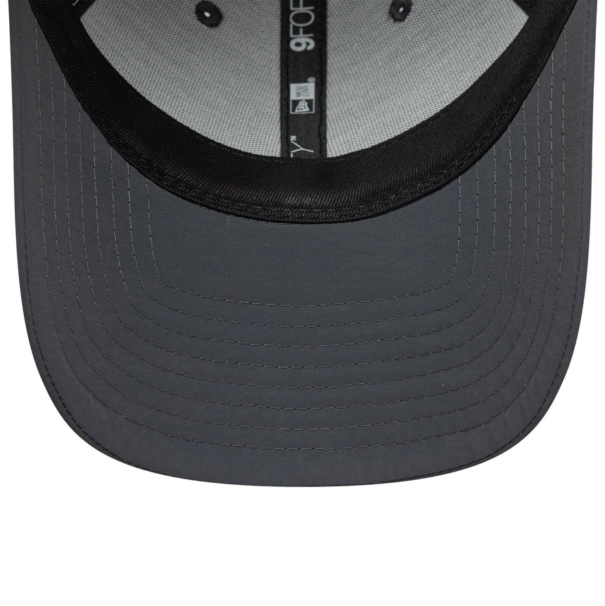 Čiapka Chicago Bulls, z recyklovaných materiálov, 9FORTY, New Era, sivá