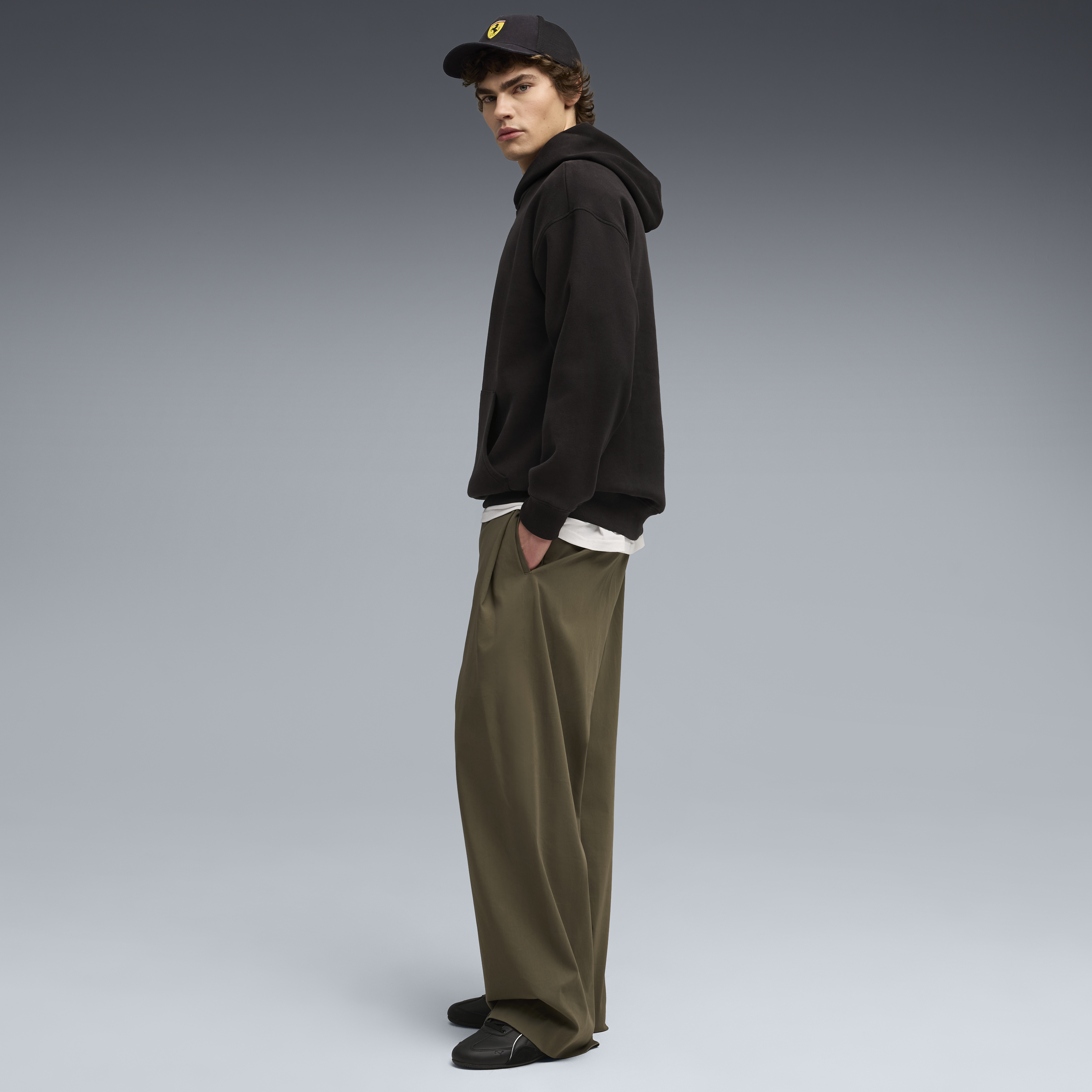 Ferrari mikina s kapucňou, Puma, športové oblečenie, štítové logo, čierna 🔥