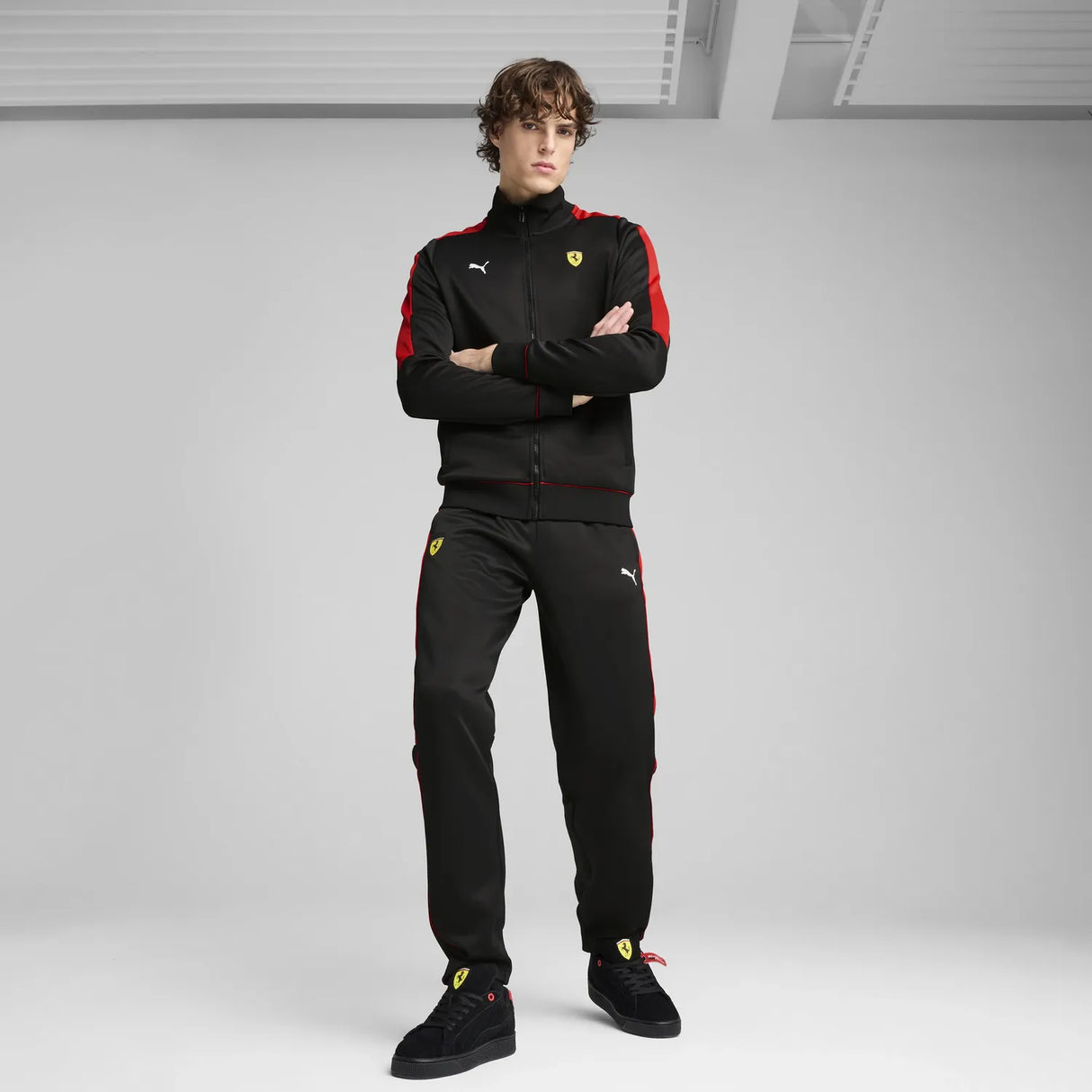 Ferrari Race MT7 Kapuzenpullover mit Reißverschluss 🔥