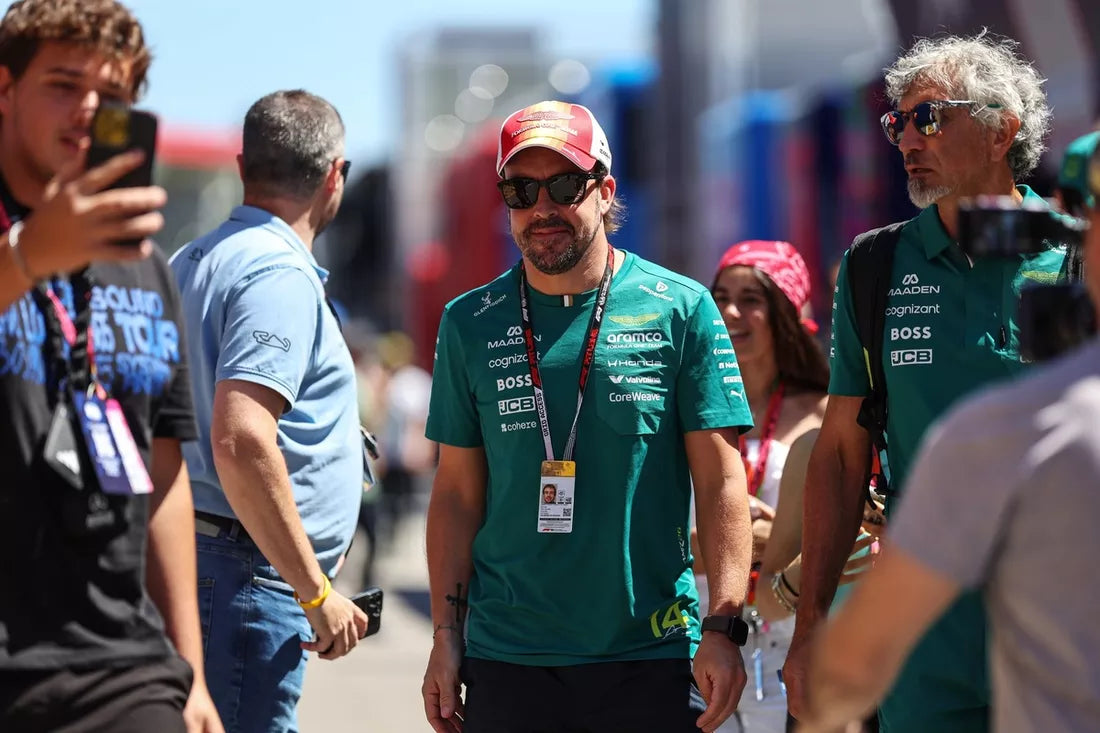Alcaraz objavuje svet Formula 1® vďaka Alonsovi