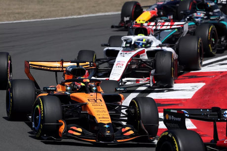 Motívy superhrdinov v dizajnoch tímov Formula 1®