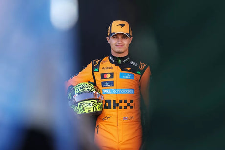 Norris zdolal Antonelliho, Verstappen mal nehodu