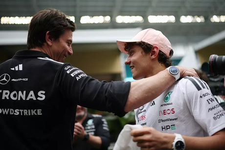 Antonelli zdolal Leclerca, Russell odstúpil po kontakte