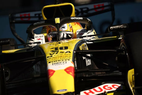 Racing Bulls upravujú podľa kvalifikácie