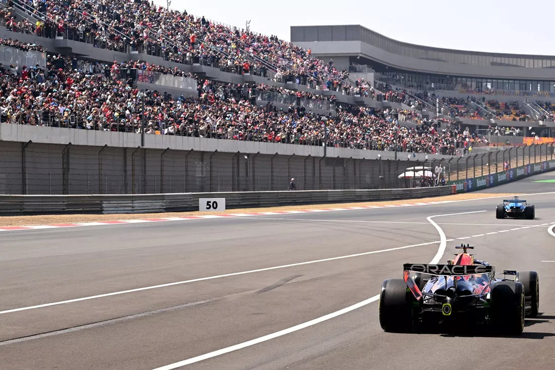 Red Bull zlepšil výkon, Verstappen skončil druhý