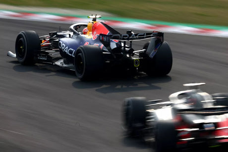 Verstappen zdôrazňuje riešenie problémov Red Bullu