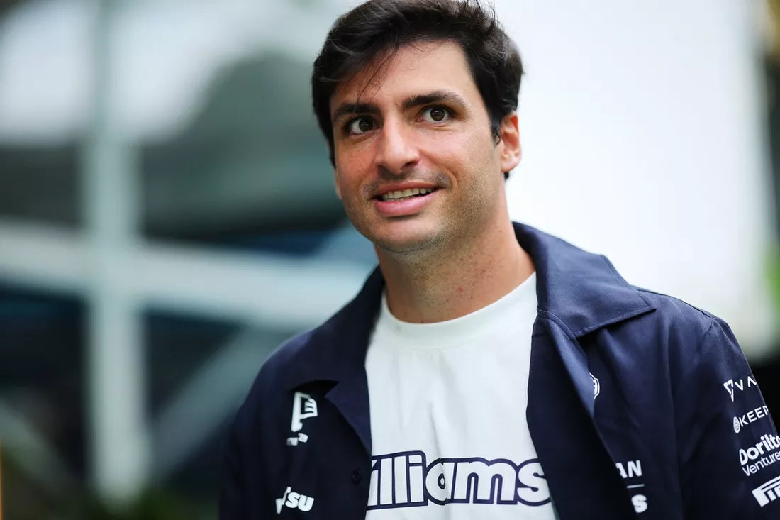 Sainz sleduje pokrok Williamsu pred rozhodnutím o budúcnosti