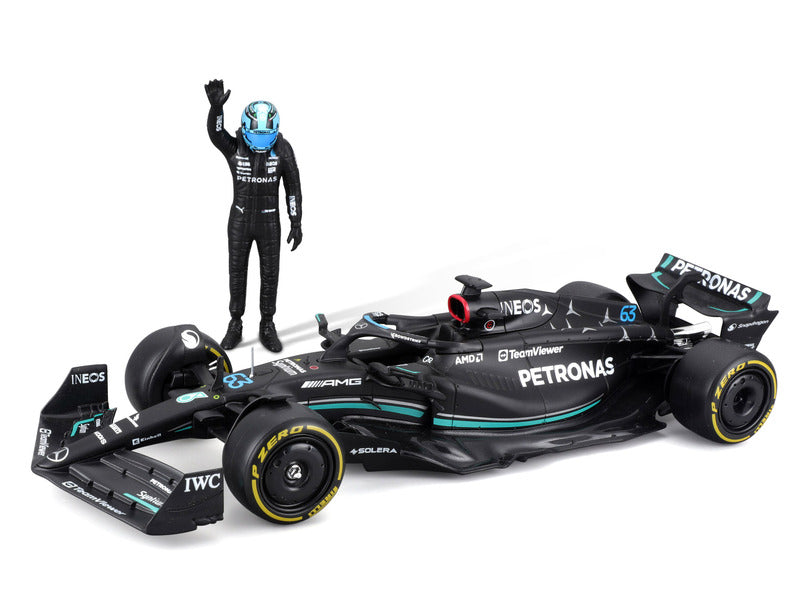 Mercedes modelové auto, bburago, George Russell, #63, 1:24, W14 E, s pilotom