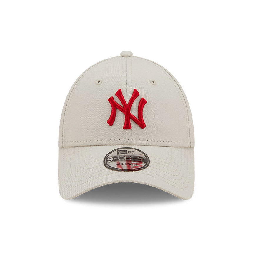 Šiltovka New York Yankees, New Era, 9FORTY, essential, krémová