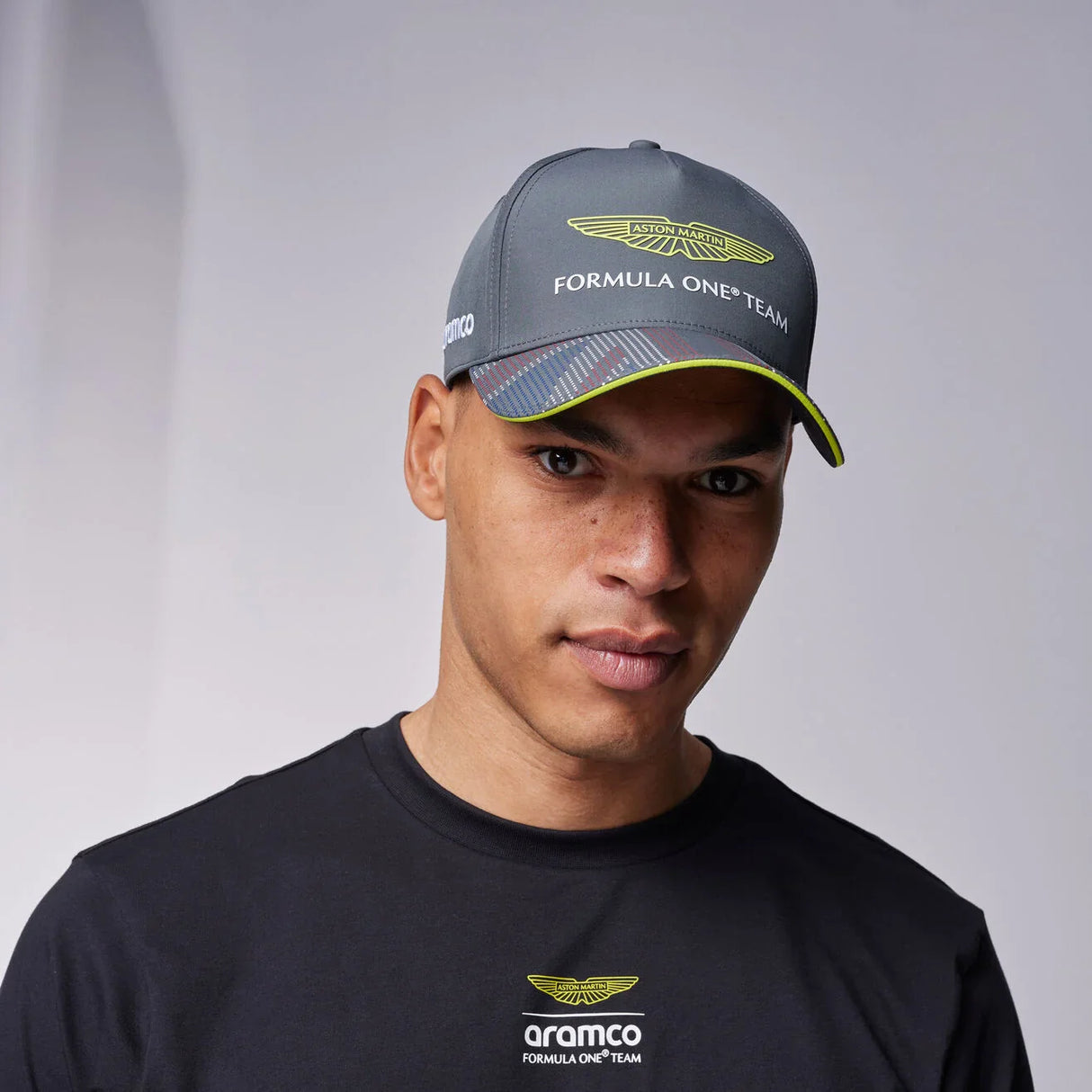 Aston Martin Cap Team Silverstone SE Gray
