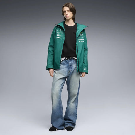 71388301_mod03.webp