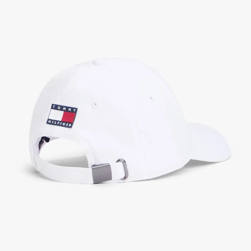 AU0AU02093YBR_3-web-use.webp