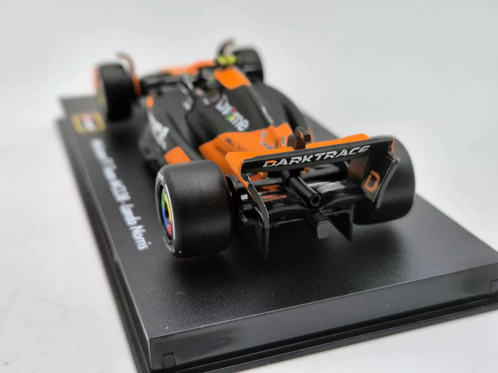 Model auta McLaren, Bburago, Lando Norris, Miami polep, akrylová krabička, MCL38 🔥
